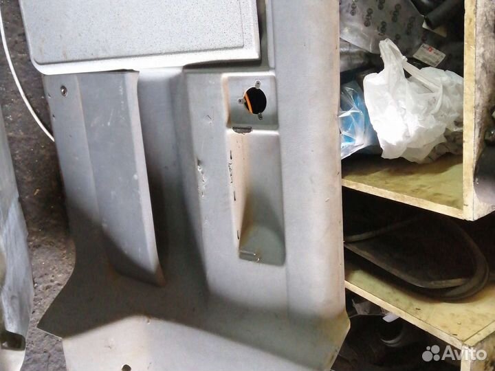 Стол салона wv t4 multivan