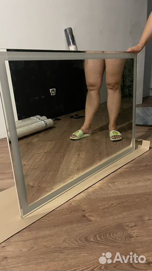 Зеркало с подсветкой для ванной