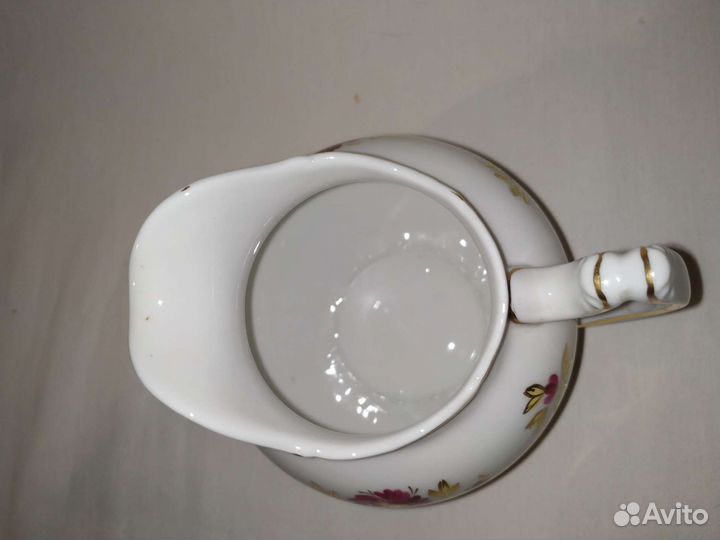 Молочник и сахарница вербелки