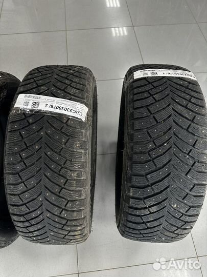 Michelin X-Ice North 4 SUV 235/55 R18