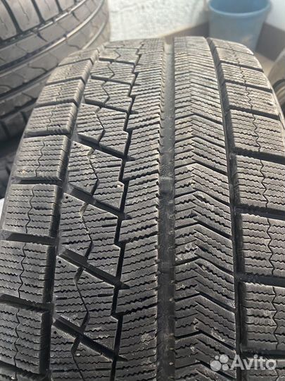 Bridgestone Blizzak VRX 205/50 R17 89S