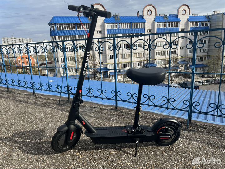 Складной электросамокат с сиденьем. До 30км/ч