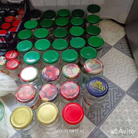 Банки стеклянные с крышками