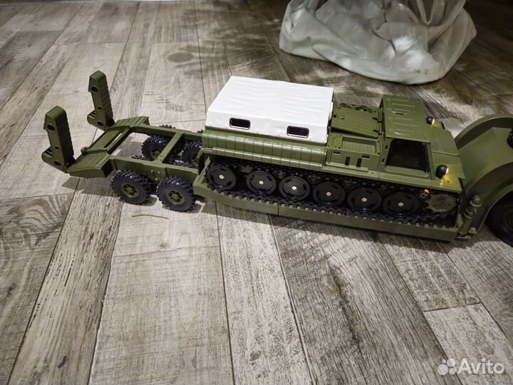 Машинка на радиоуправлении большая