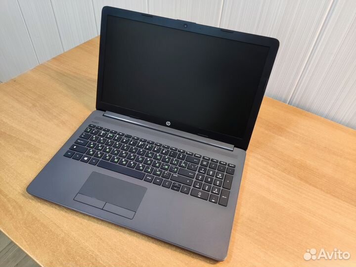 Новый мощный ноутбук HP G7 AMD/8GB/nwme SSD/15.6