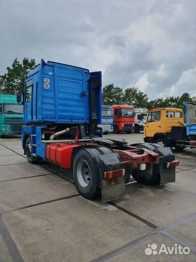 В разборке грузовик Renault, Magnum II 1996-2001