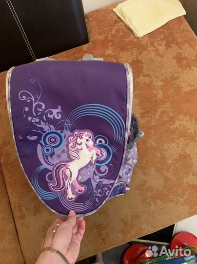 Школьный рюкзак с ортопедической спинкой