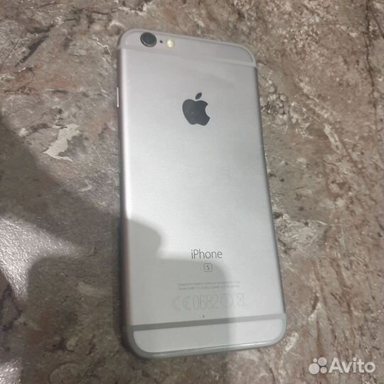 Телефон iPhone 6s