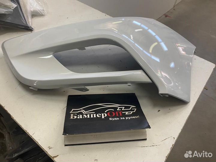 Накладка бампера Vesta SW cross белая левая