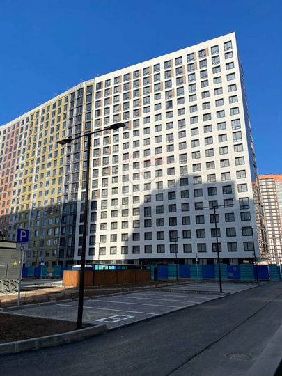 2-к. квартира, 65 м², 7/18 эт.