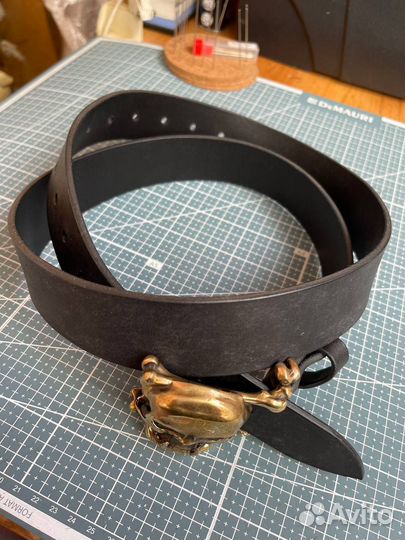 Мужской кожаный ремень череп, ручной работы