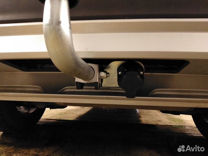 Фаркоп на Audi Q3 VW35