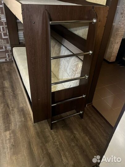 Двухъярусная кровать с диваном бу