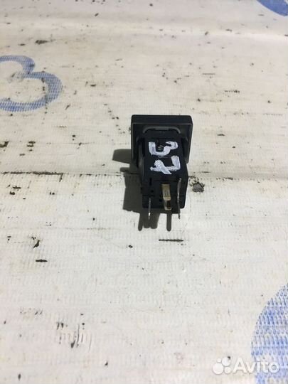Кнопка обогрева стекла LADA kalina 2 1.6 ат универ