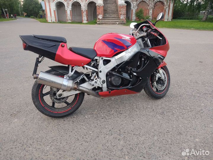 Honda CBR 919 RR