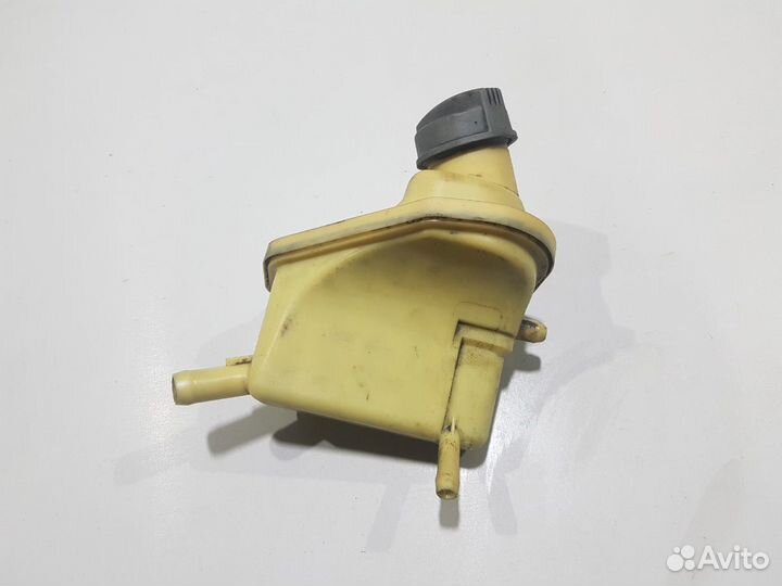 Бачок гура ауди а8 audi s8