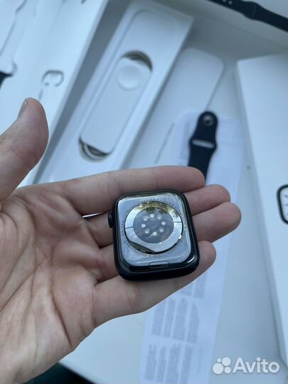 Продам Apple Watch 7 45mm