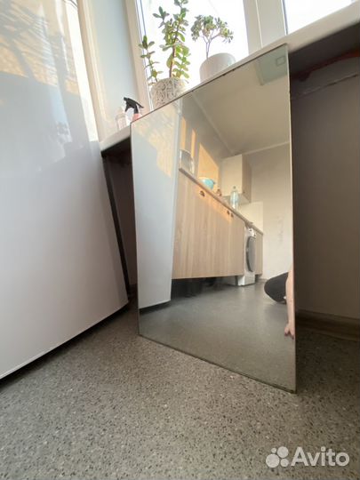 Зеркало без рамы 48 на 73,5