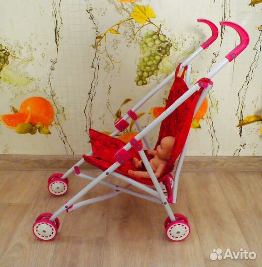Коляска для кукол с куклой
