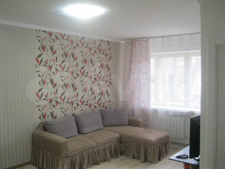 2-к. квартира, 42 м², 2/4 эт.