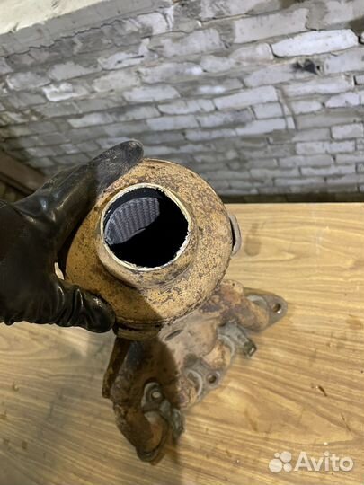 Выпускной коллектор Форд фокус 2 1.6