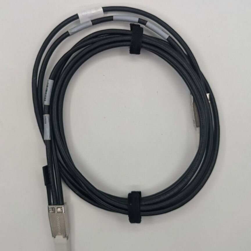 [X66032A] Кабель 112-00437, Netapp, 2m Minisas Hd T