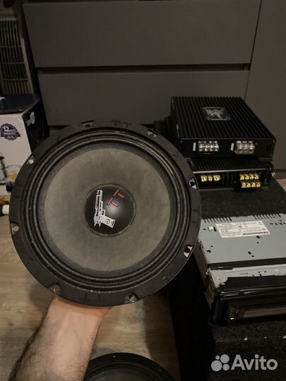 Музыка в автомобиль