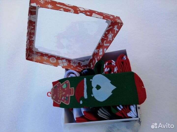 Новогодние носки в коробке