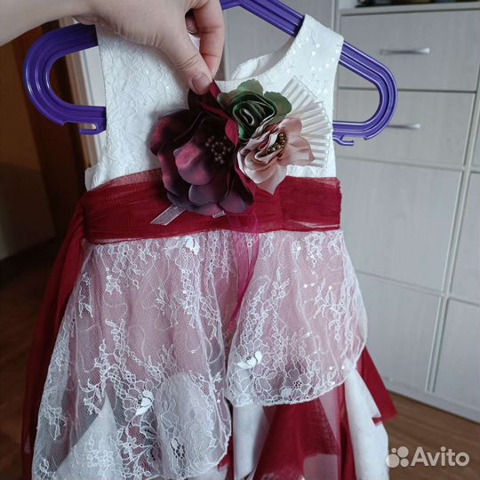 Платье для девочки нарядное