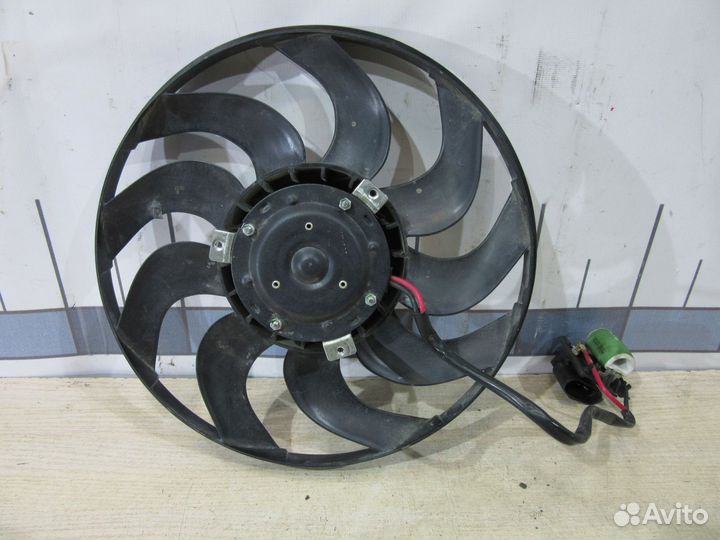 Вентилятор радиатора VAZ LADA Granta