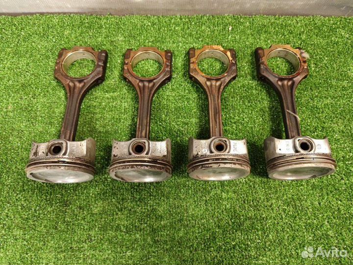 Поршень Шатун Vag 1.6 cfna