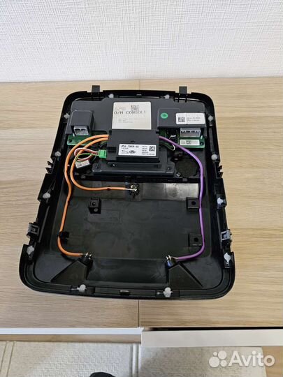 Фонарь салона Land Rover Range Rover Sport