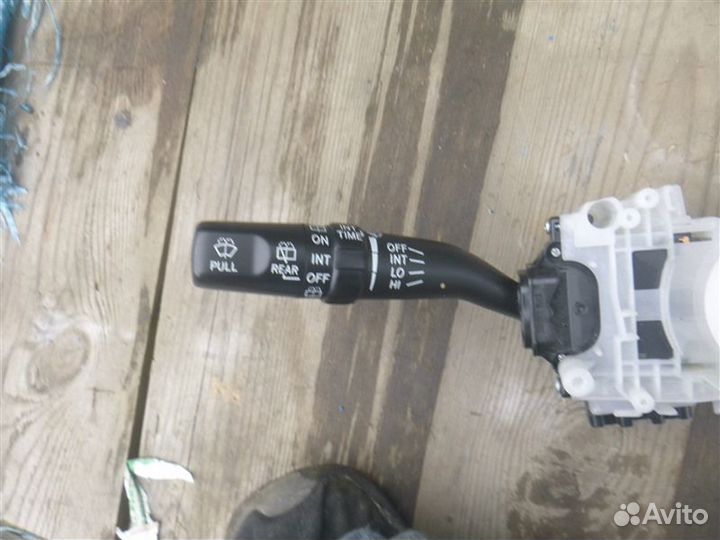 Блок подрулевых переключателей Toyota Land Cruiser