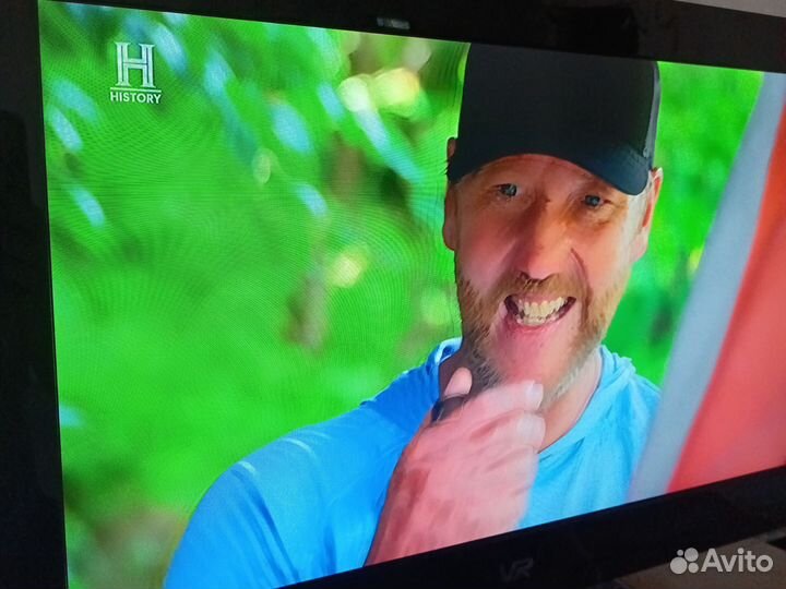 Прошитая iptv приставка новая 630 каналов