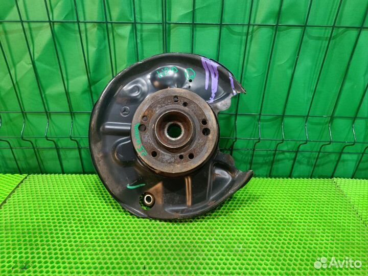 Цапфа (кулак) задняя левая Mercedes-Benz E W210