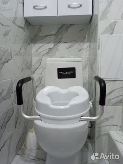 Насадка-сиденье на унитаз после операции