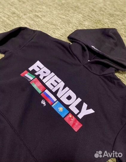 Худи Friendly tommy sinny