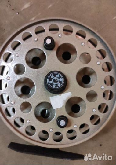 Катушка рыболовная