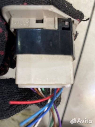 Переключатель регулировки зеркал Toyota Vitz