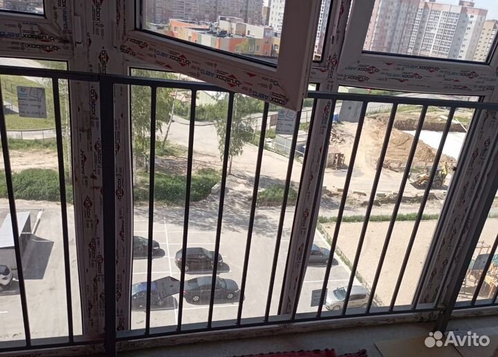 Металлический парапет на лоджию