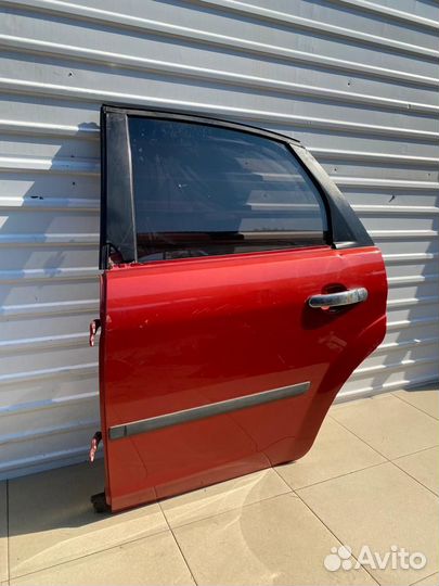 Дверь задняя левая Ford Focus 2