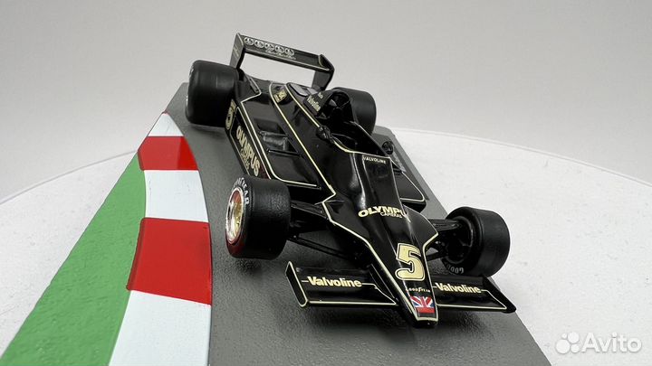 Mario Andretti #5 Lotus 79 - 1979