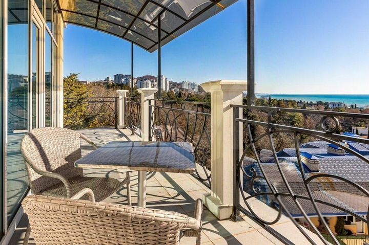 1-к. квартира, 65 м², 8/17 эт.