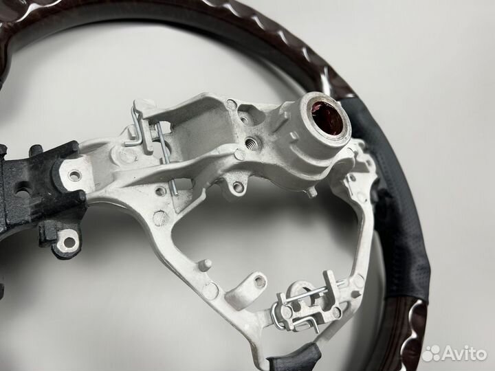 Руль Toyota Camry 50 14-18г Sport Design