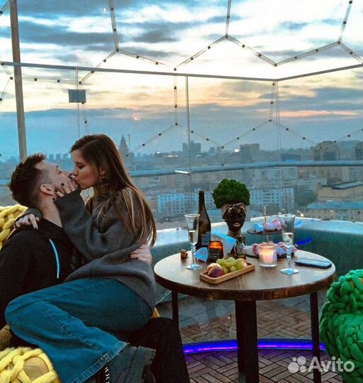 Романтическое свидание в центре Москвы