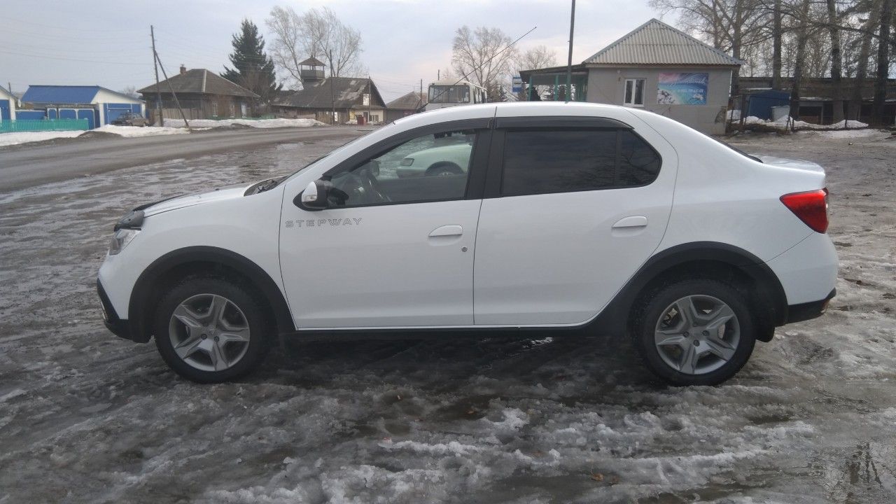 Renault Logan Stepway: фото владельца