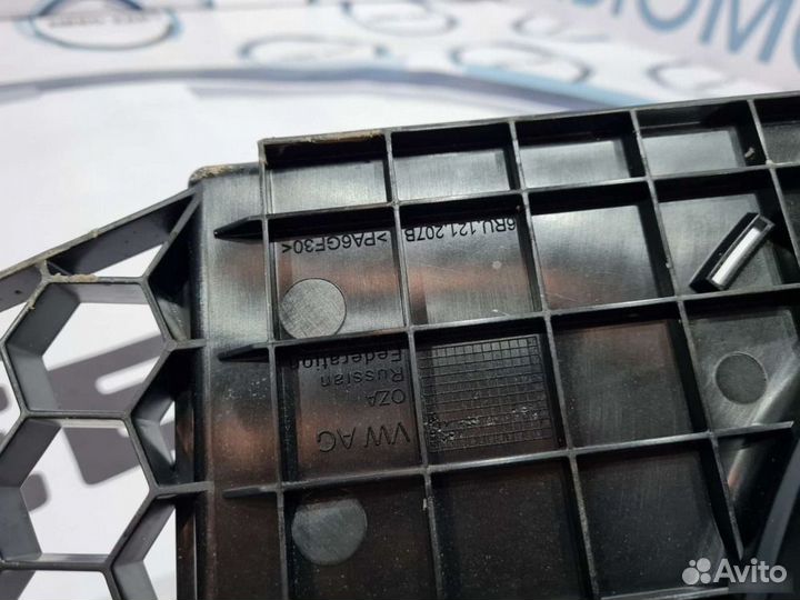 Диффузор вентилятора Volkswagen Polo