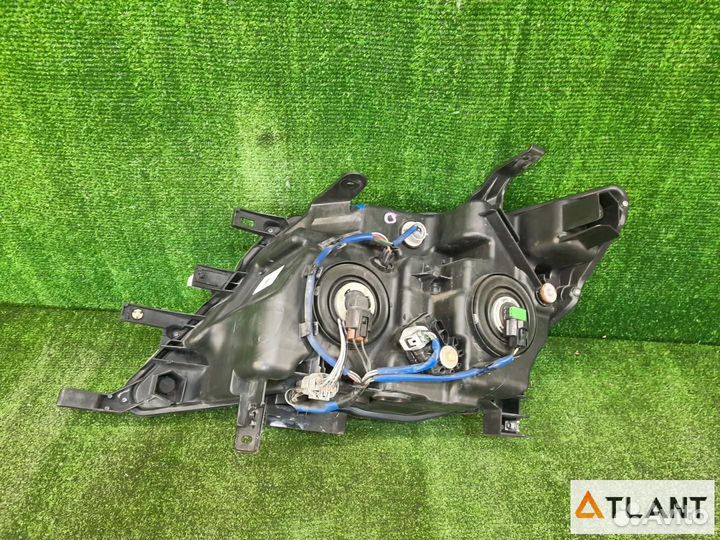 Фара передняя правая nissan serena