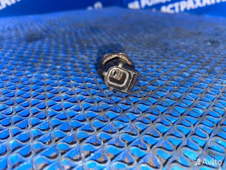 Датчик давления масла АКПП Ford Focus 1 седан 2004