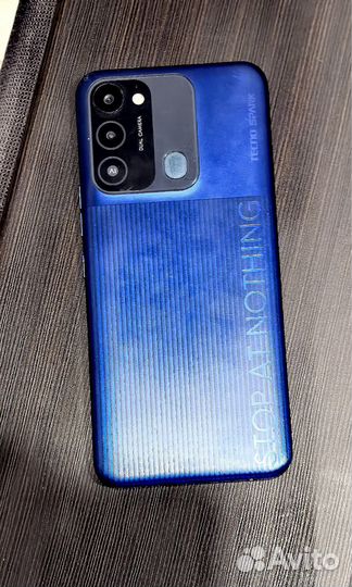 Смартфон Spark Go 2022